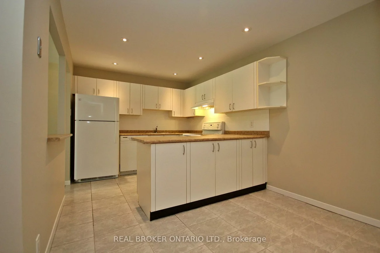 155, Main, Bristol-London, Newmarket