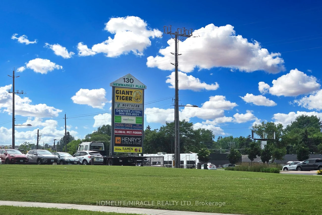 185, Deerfield, Central Newmarket, Newmarket