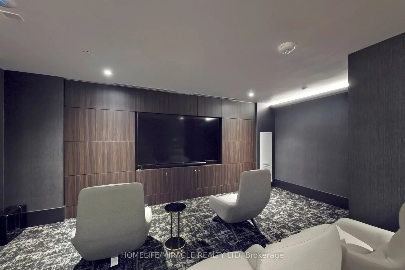 185, Deerfield, Central Newmarket, Newmarket