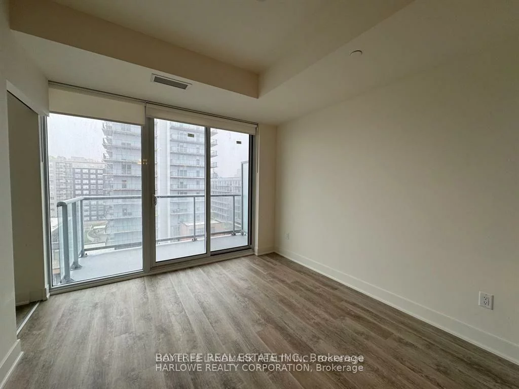 185, Deerfield, Central Newmarket, Newmarket