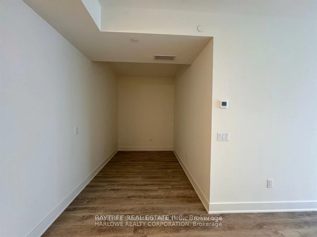 185, Deerfield, Central Newmarket, Newmarket