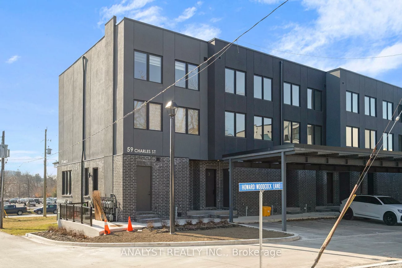 59, Charles, Central Newmarket, Newmarket