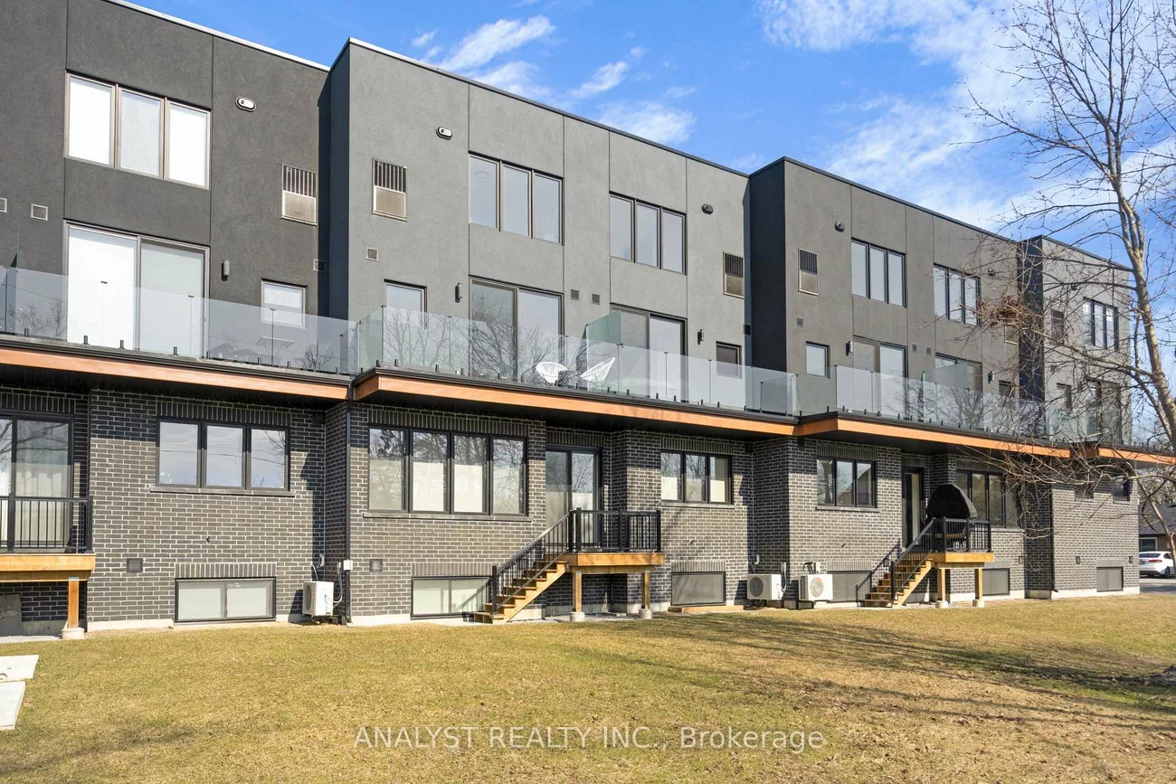 59, Charles, Central Newmarket, Newmarket