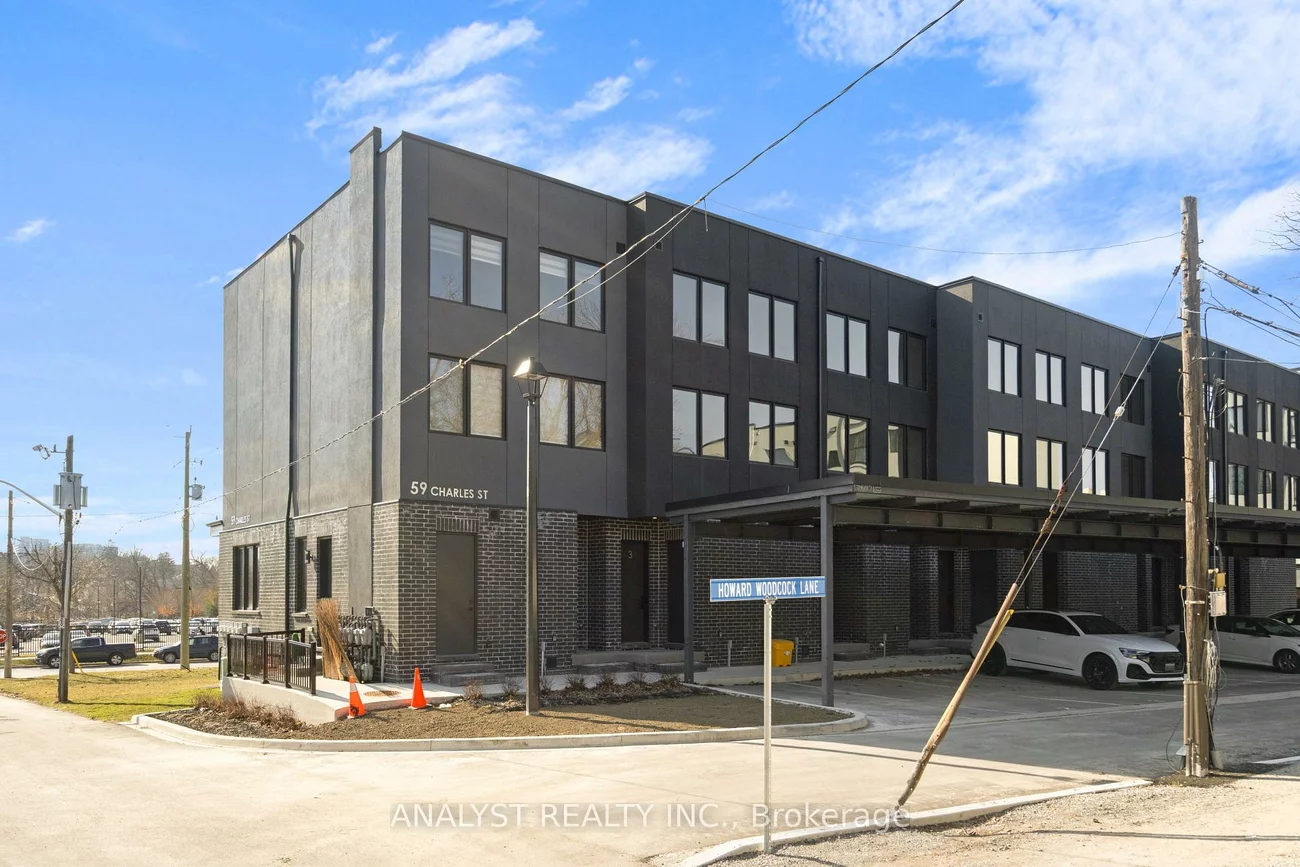 59, Charles, Central Newmarket, Newmarket