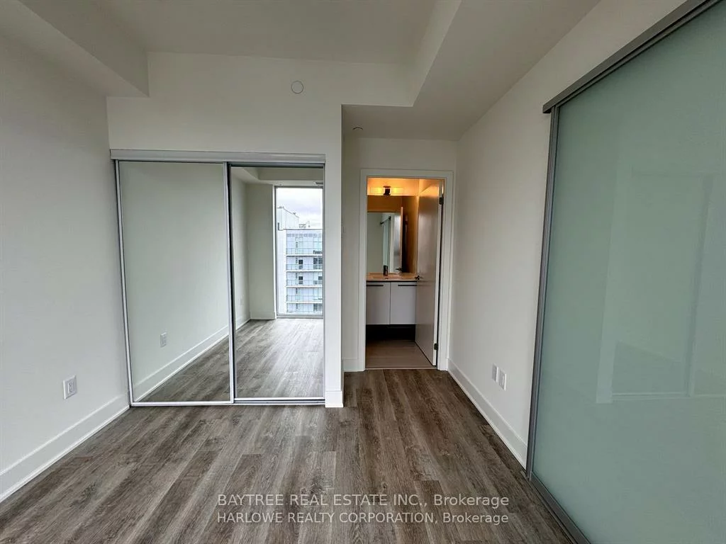 185, Deerfield, Central Newmarket, Newmarket