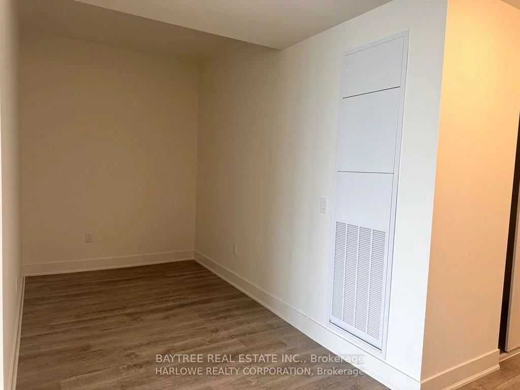 185, Deerfield, Central Newmarket, Newmarket