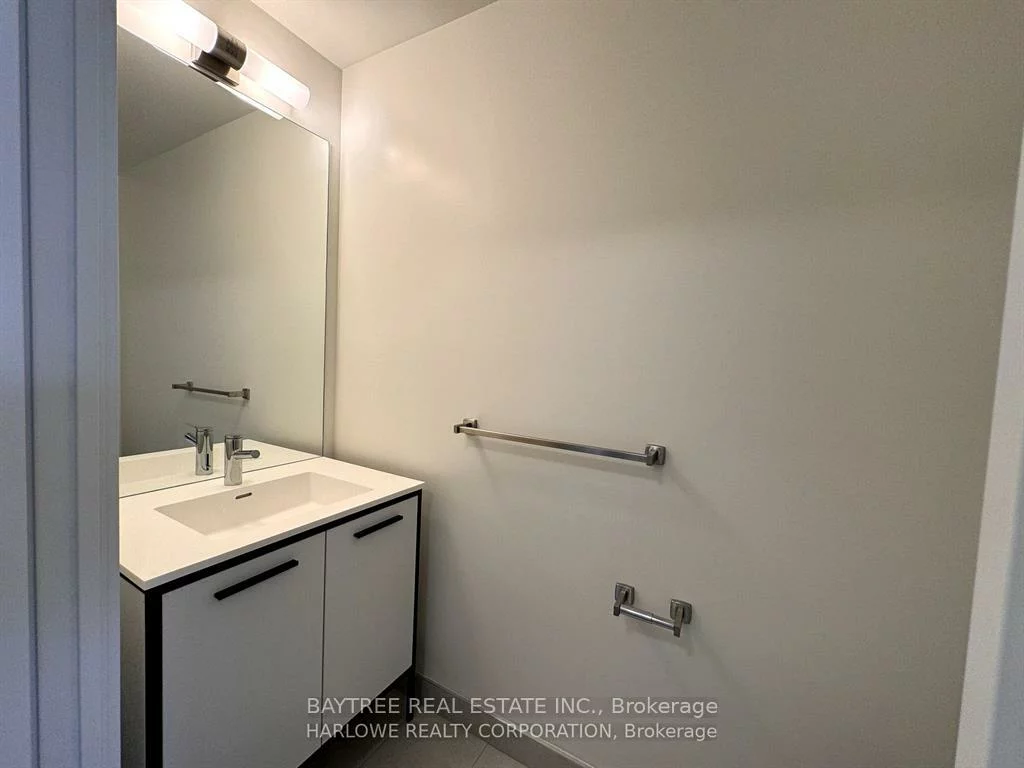 185, Deerfield, Central Newmarket, Newmarket