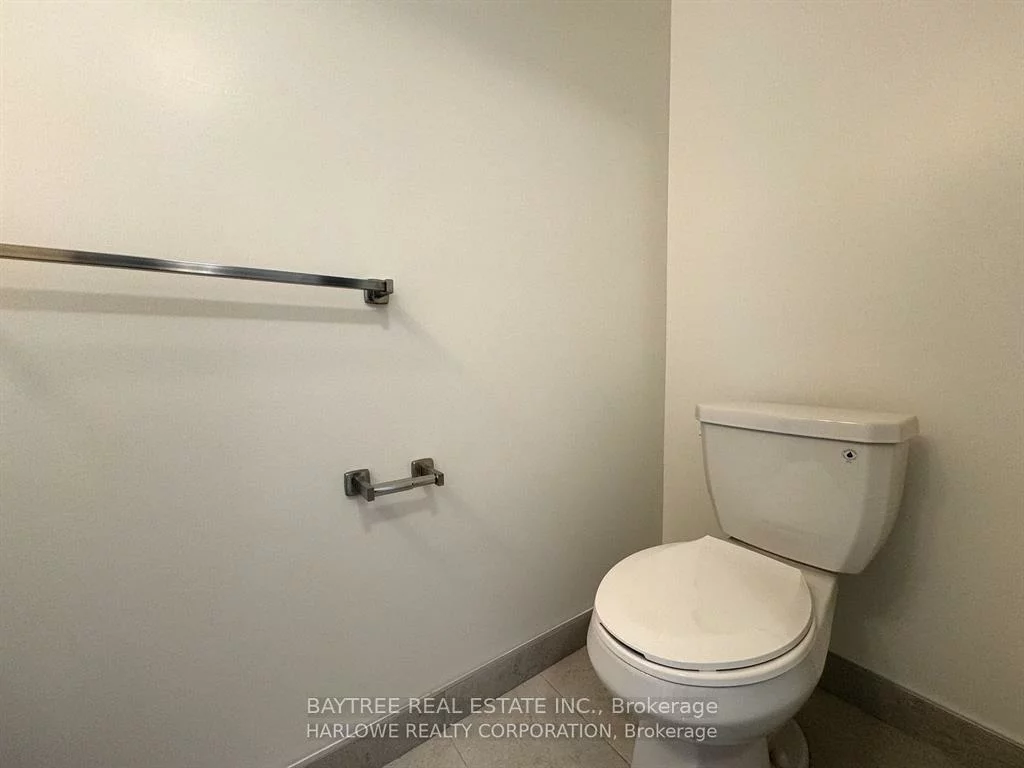 185, Deerfield, Central Newmarket, Newmarket