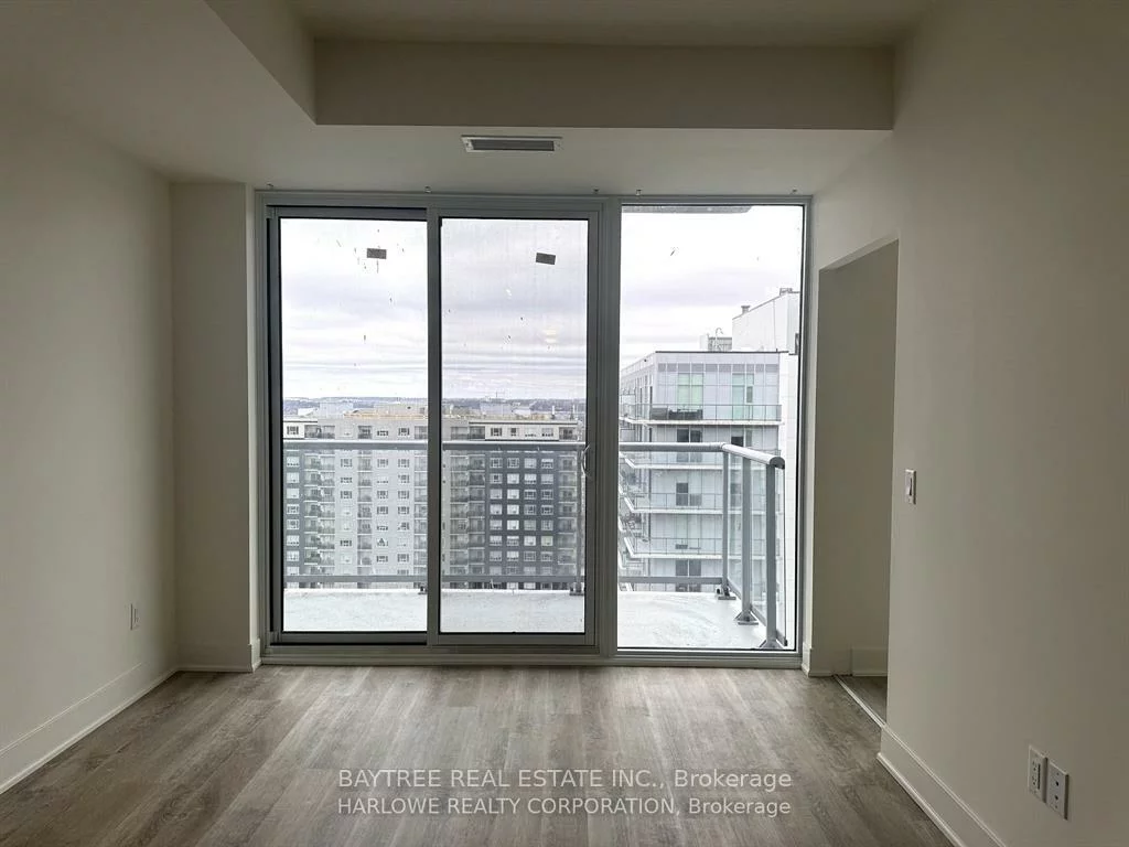 185, Deerfield, Central Newmarket, Newmarket