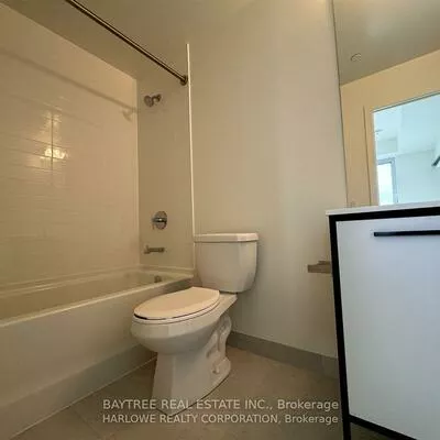 185, Deerfield, Central Newmarket, Newmarket