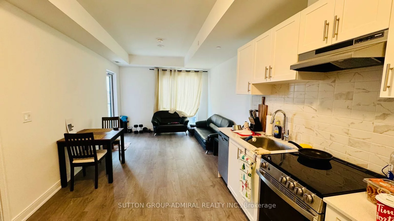 705, Davis, Huron Heights-Leslie Valley, Newmarket