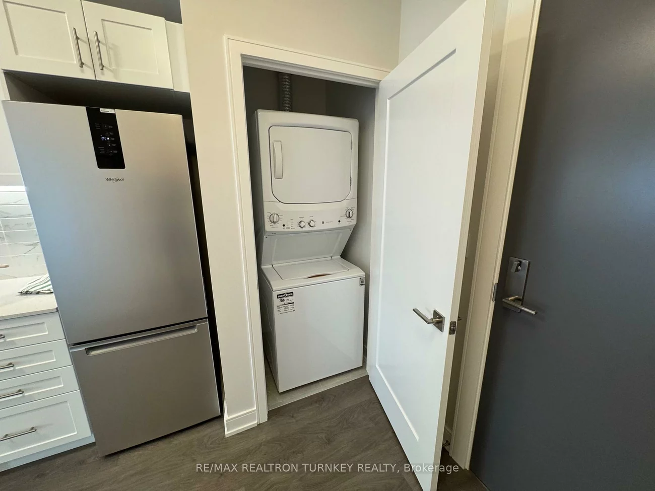 715, Davis, Huron Heights-Leslie Valley, Newmarket