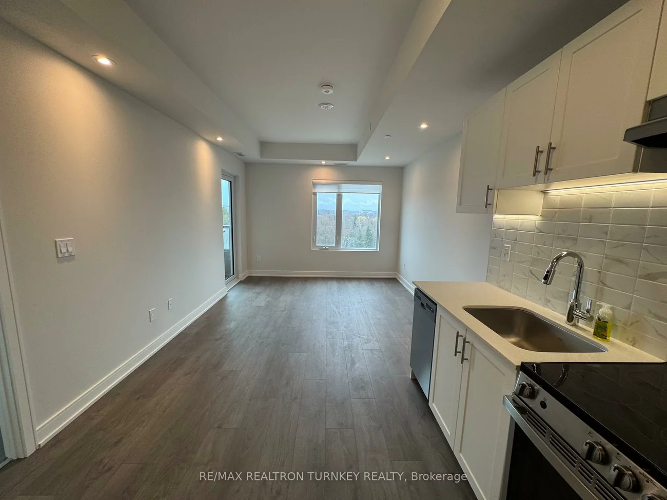 715, Davis, Huron Heights-Leslie Valley, Newmarket