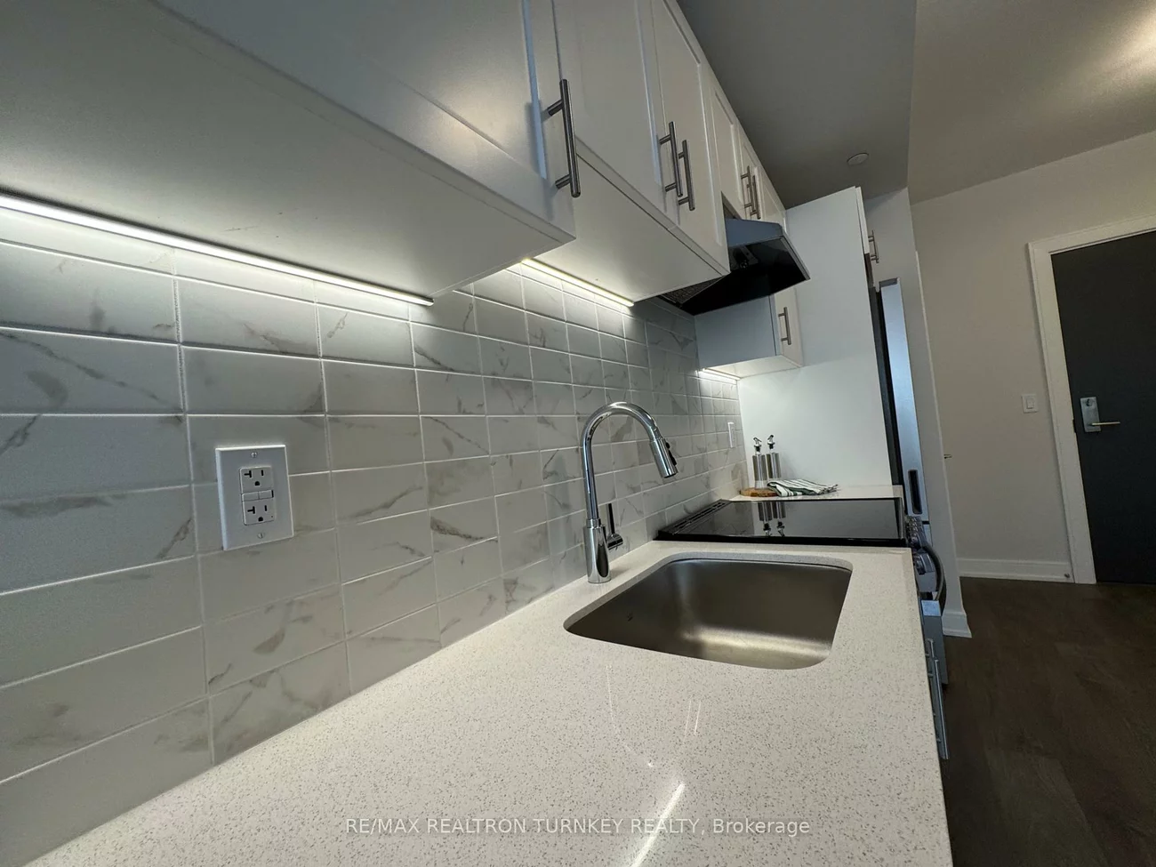 715, Davis, Huron Heights-Leslie Valley, Newmarket