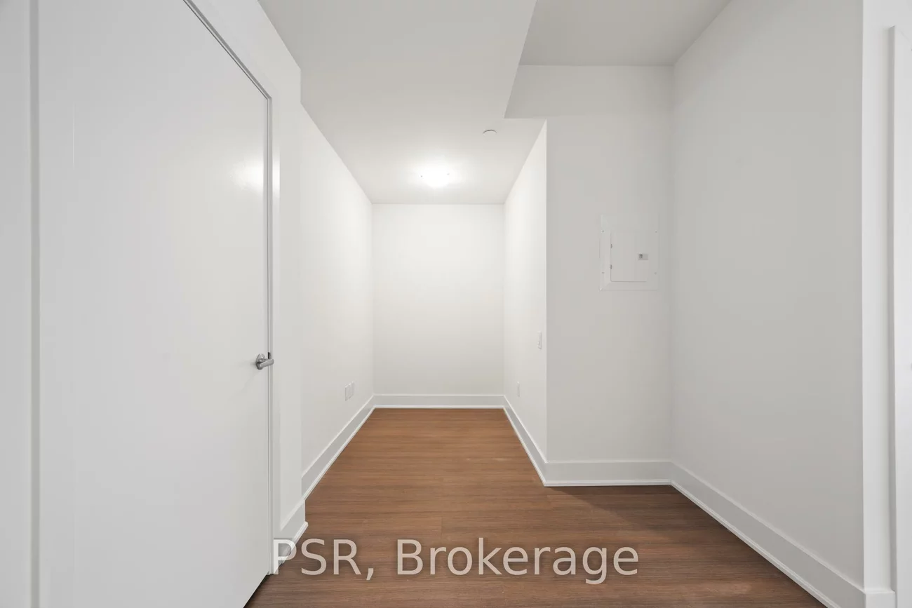 195, Deerfield, Central Newmarket, Newmarket