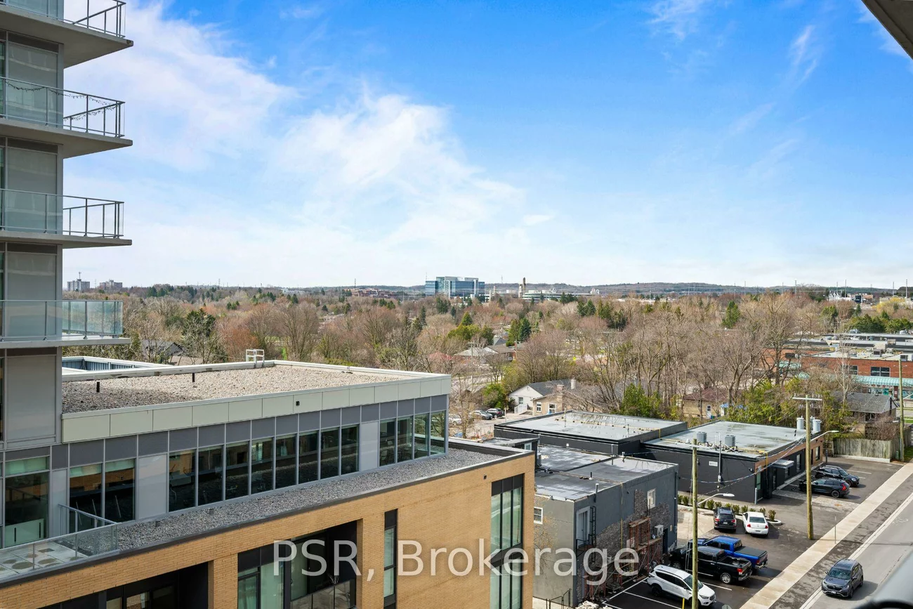 195, Deerfield, Central Newmarket, Newmarket