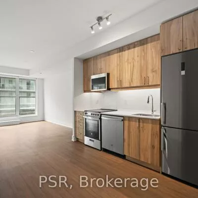 195, Deerfield, Central Newmarket, Newmarket