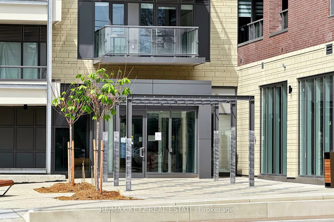 705, Davis, Huron Heights-Leslie Valley, Newmarket