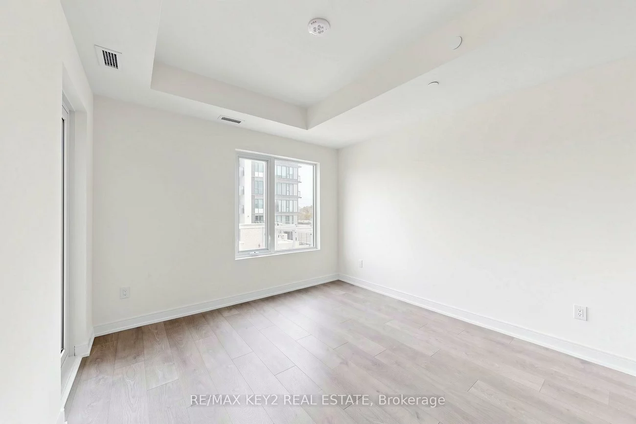 705, Davis, Huron Heights-Leslie Valley, Newmarket