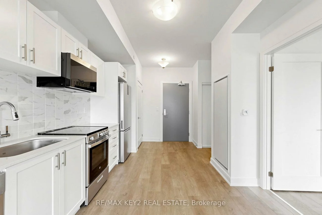 705, Davis, Huron Heights-Leslie Valley, Newmarket