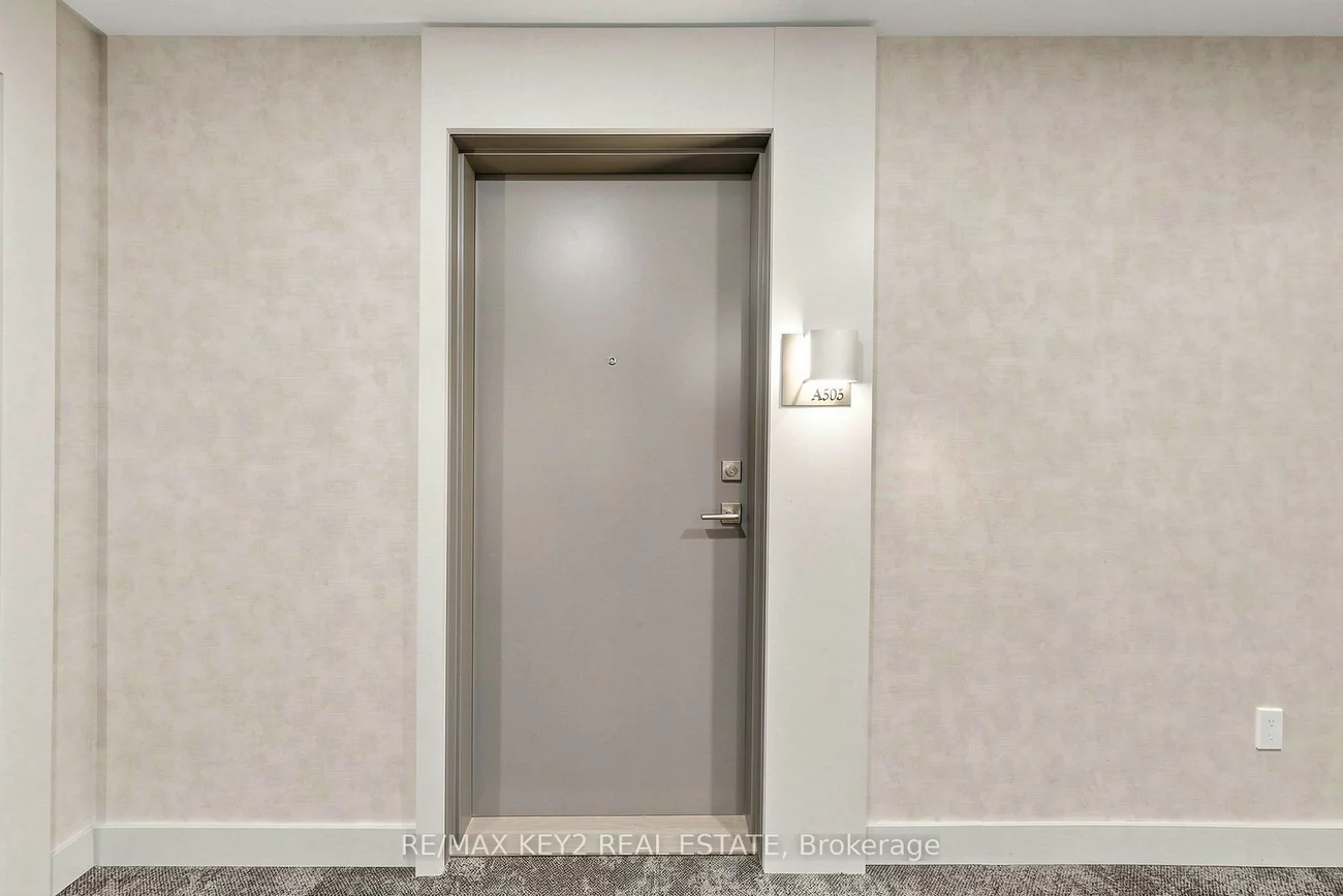 705, Davis, Huron Heights-Leslie Valley, Newmarket