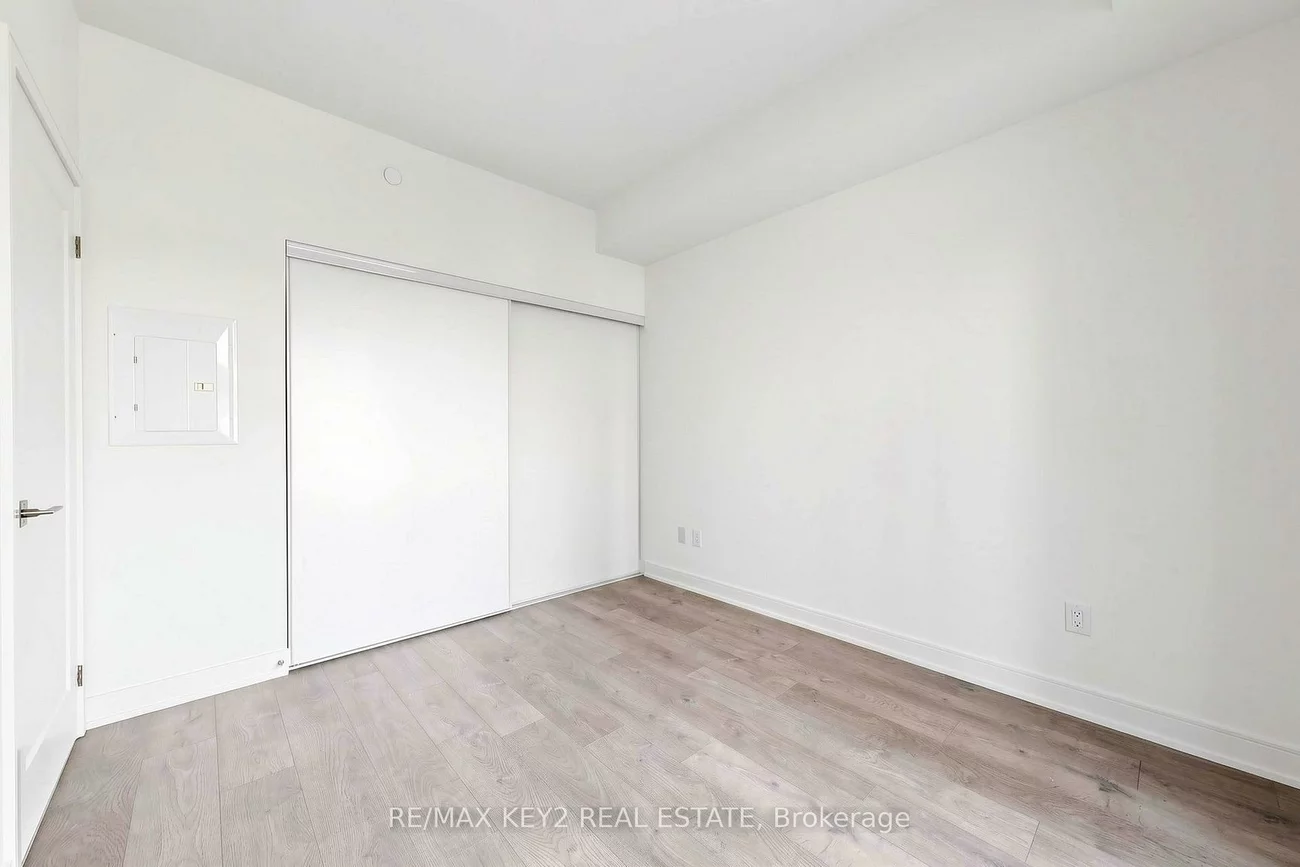 705, Davis, Huron Heights-Leslie Valley, Newmarket