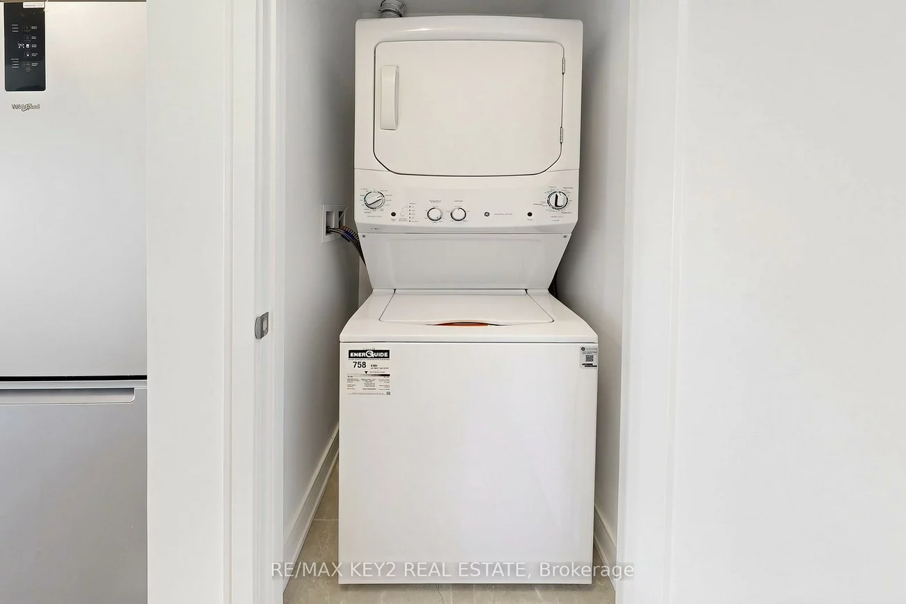 705, Davis, Huron Heights-Leslie Valley, Newmarket