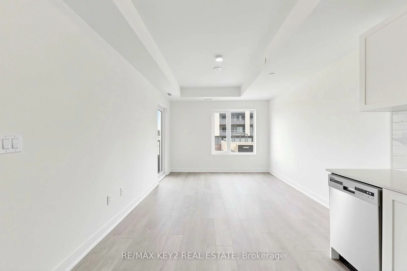 705, Davis, Huron Heights-Leslie Valley, Newmarket