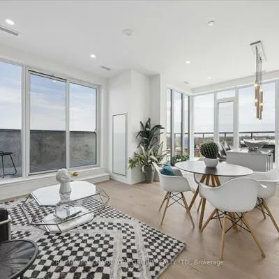 705, Davis, Huron Heights-Leslie Valley, Newmarket