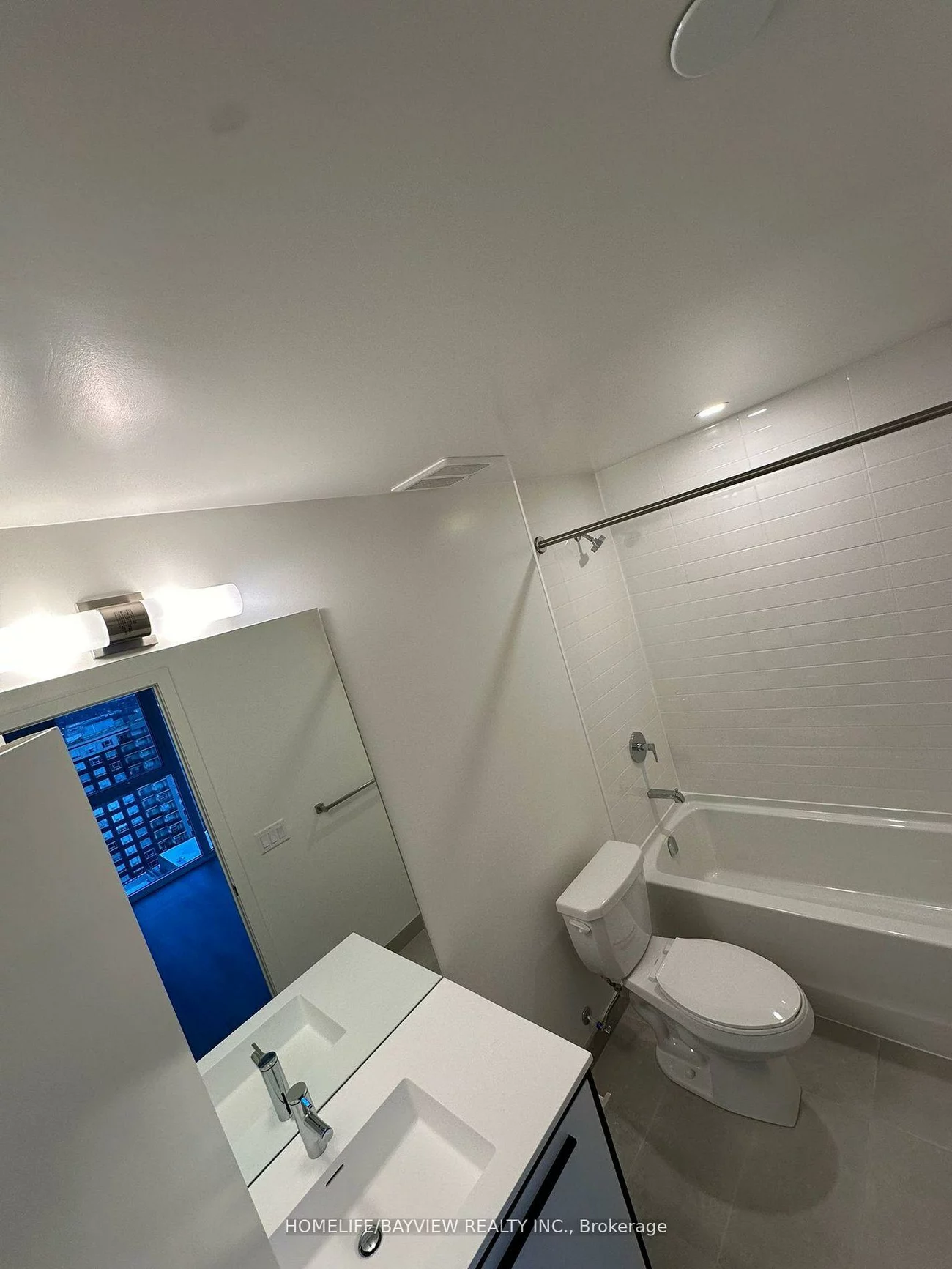 185, Deerfield, Central Newmarket, Newmarket