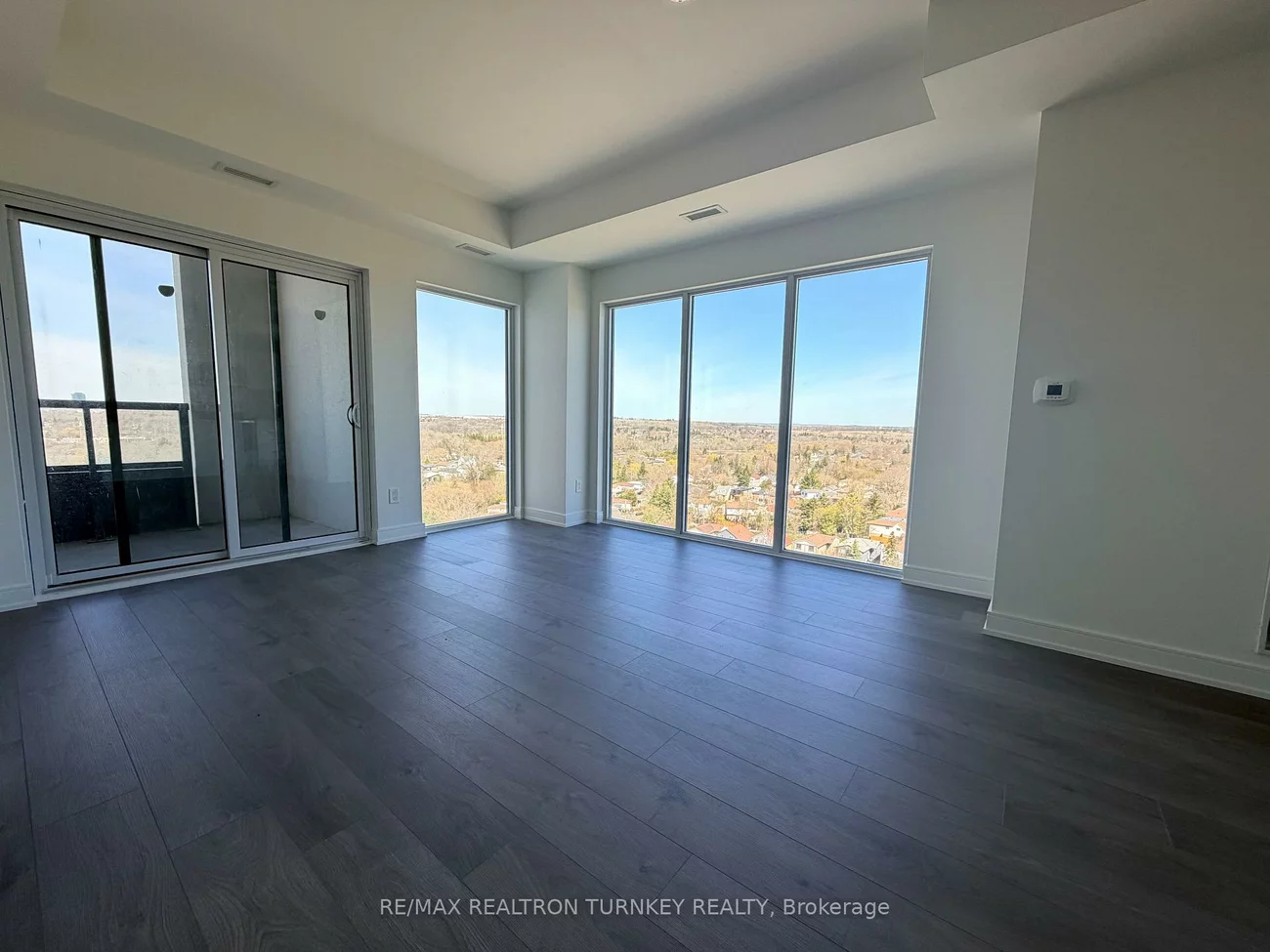 705, Davis, Huron Heights-Leslie Valley, Newmarket