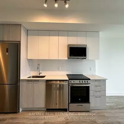 185, Deerfield, Central Newmarket, Newmarket
