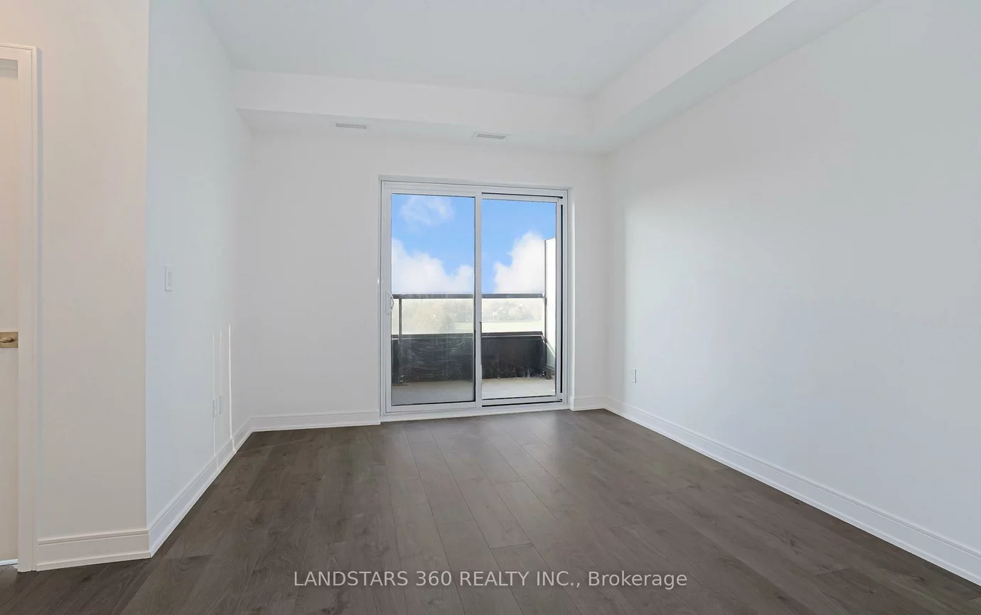 715, Davis, Huron Heights-Leslie Valley, Newmarket