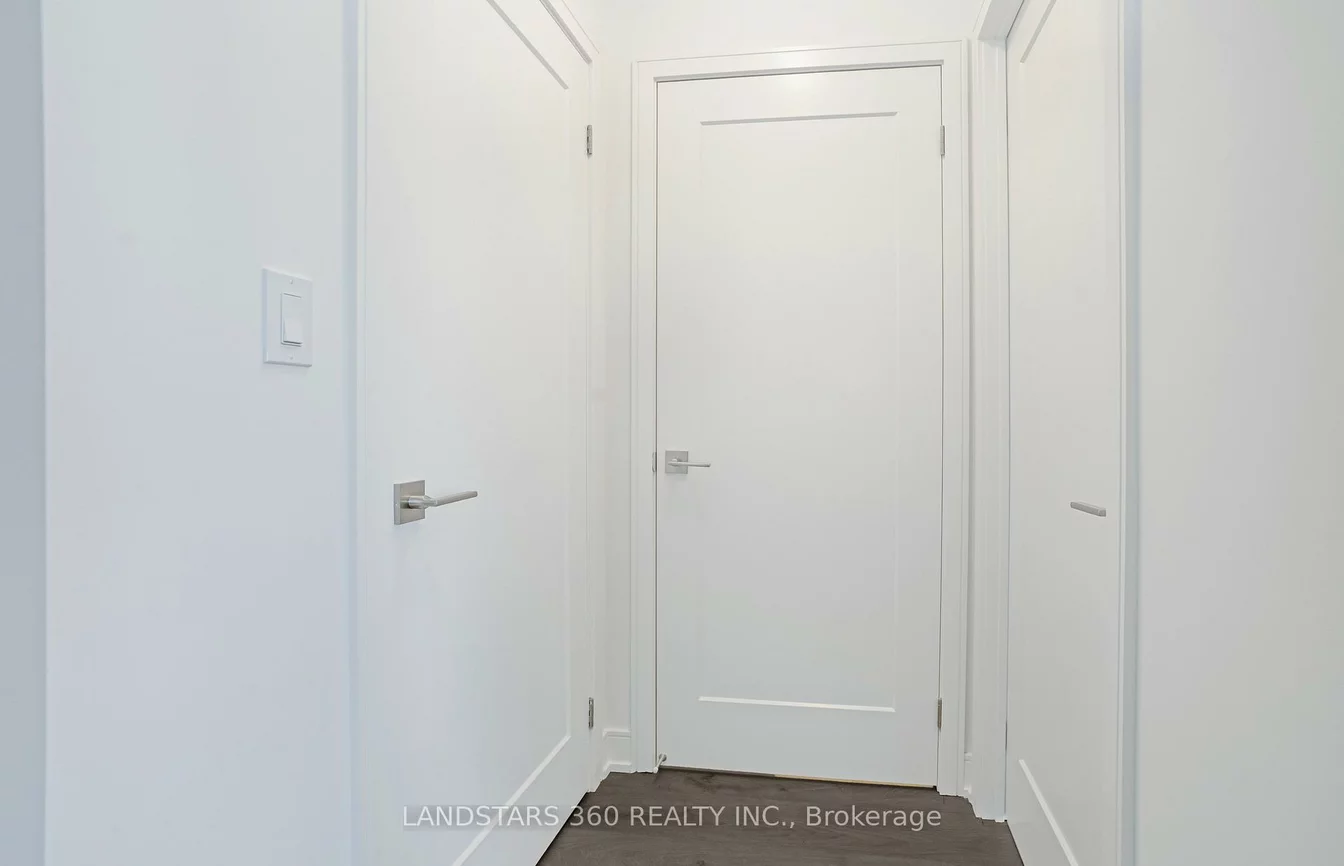 715, Davis, Huron Heights-Leslie Valley, Newmarket
