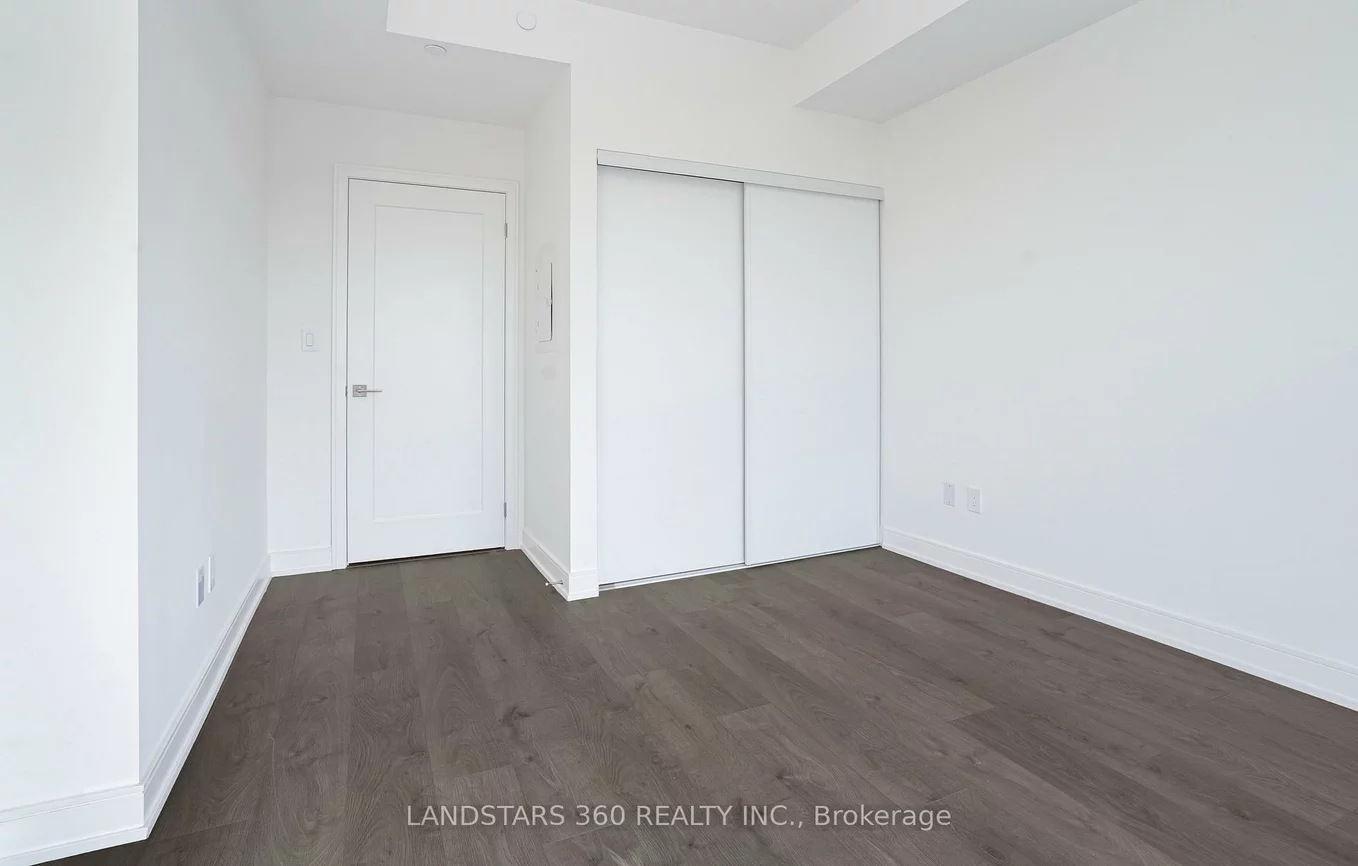 715, Davis, Huron Heights-Leslie Valley, Newmarket