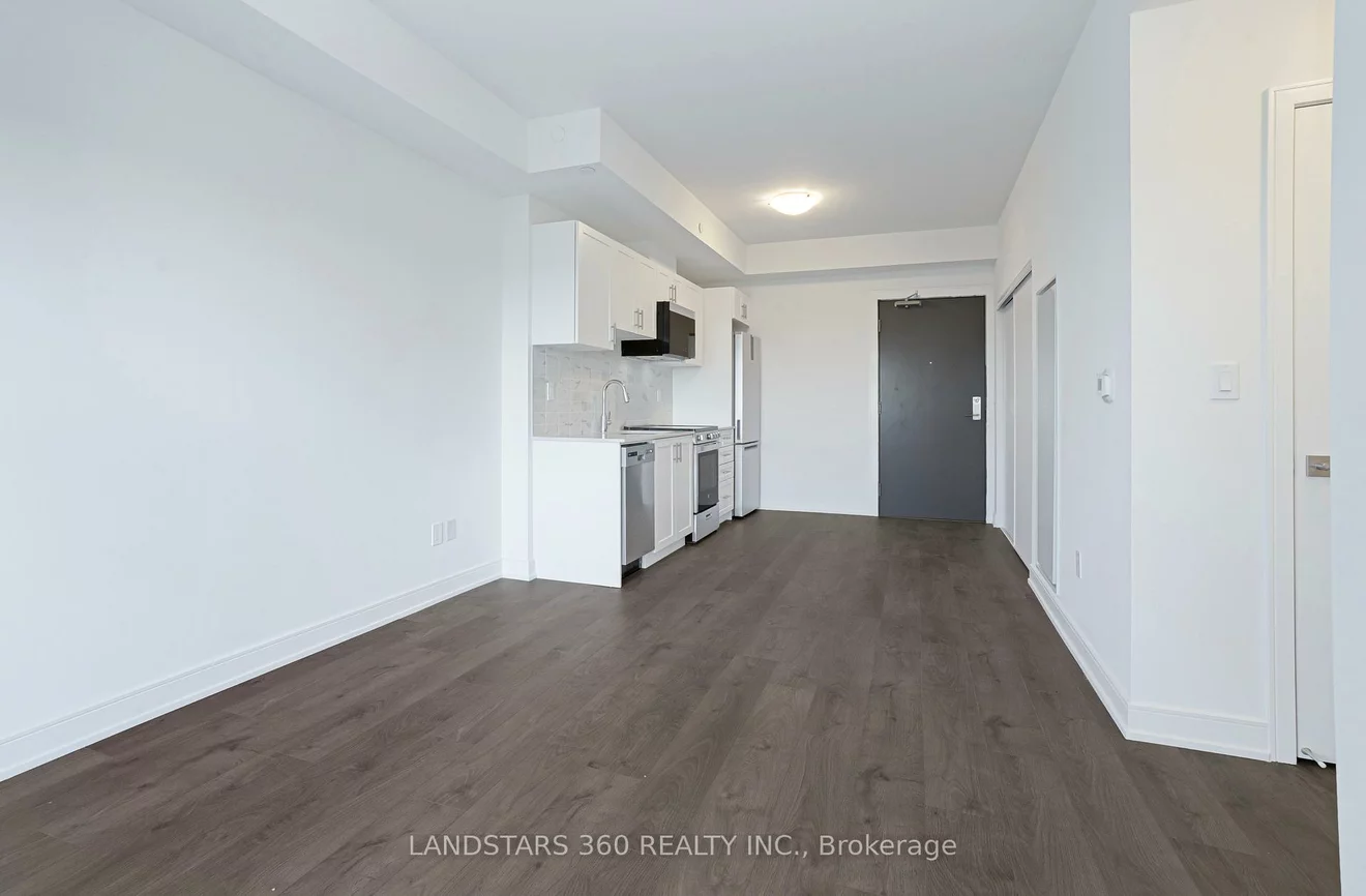 715, Davis, Huron Heights-Leslie Valley, Newmarket