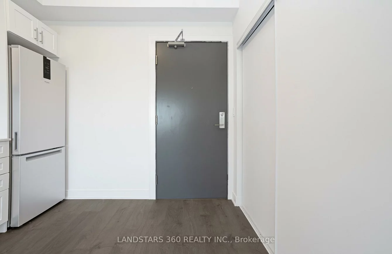 715, Davis, Huron Heights-Leslie Valley, Newmarket