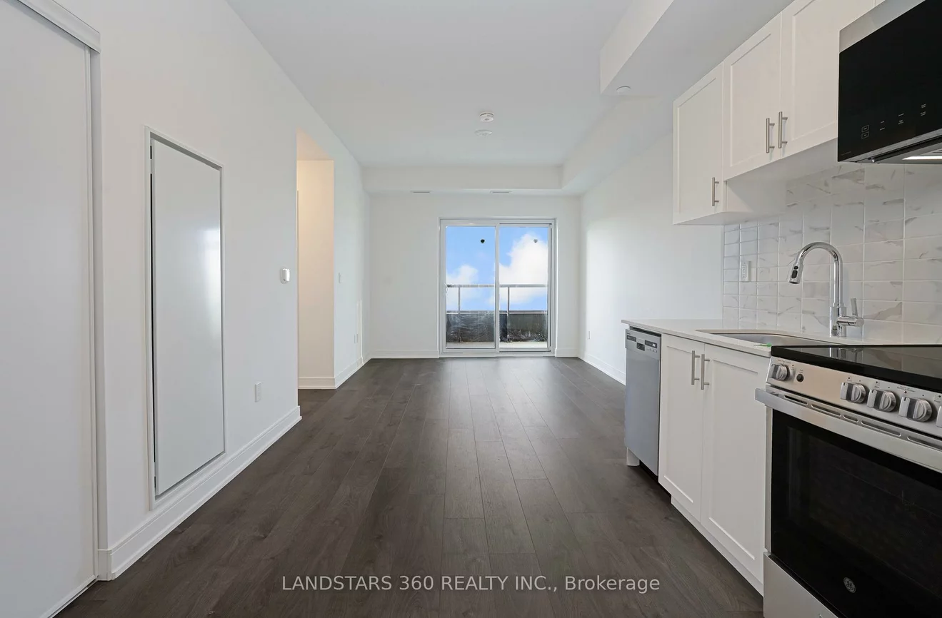 715, Davis, Huron Heights-Leslie Valley, Newmarket