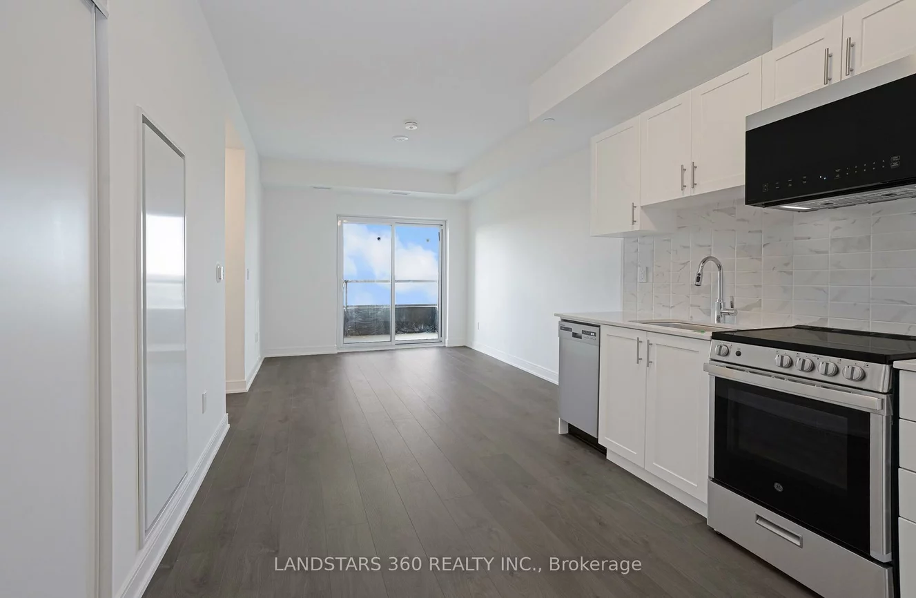 715, Davis, Huron Heights-Leslie Valley, Newmarket
