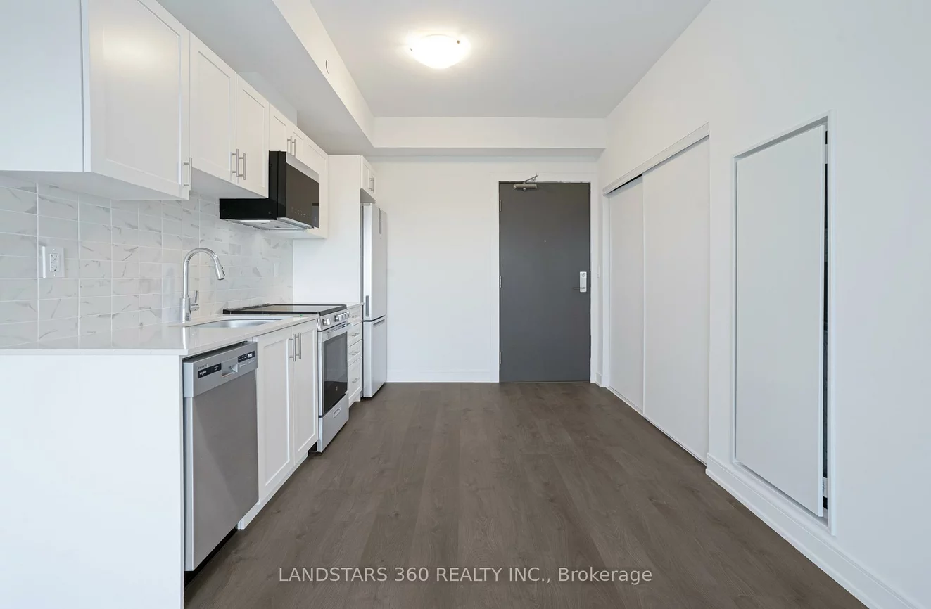 715, Davis, Huron Heights-Leslie Valley, Newmarket