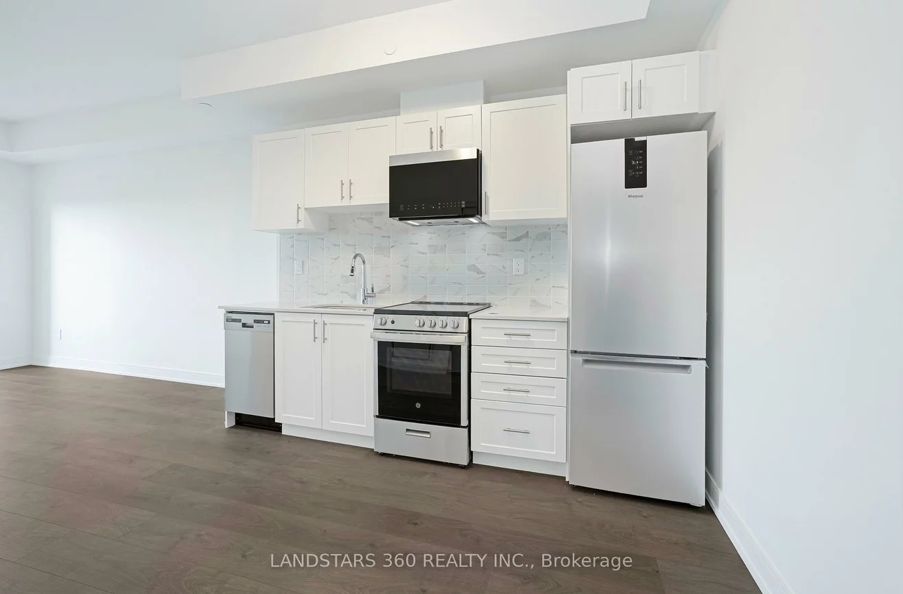 715, Davis, Huron Heights-Leslie Valley, Newmarket