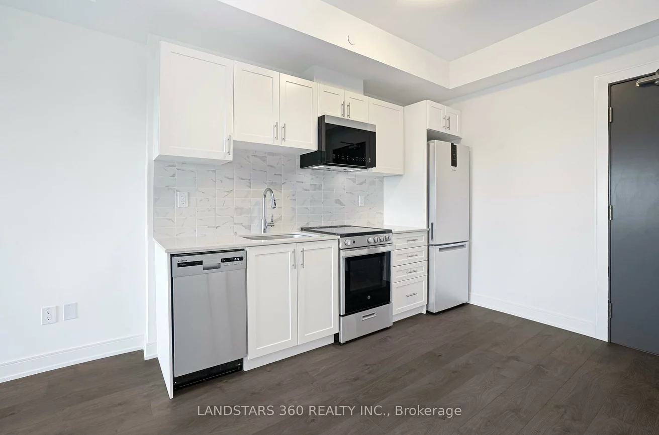715, Davis, Huron Heights-Leslie Valley, Newmarket