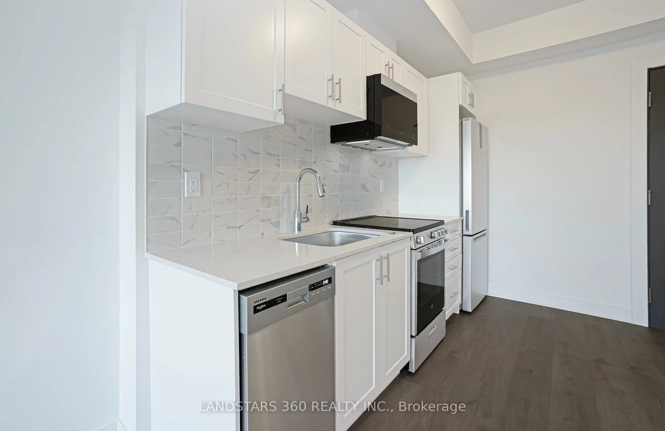 715, Davis, Huron Heights-Leslie Valley, Newmarket