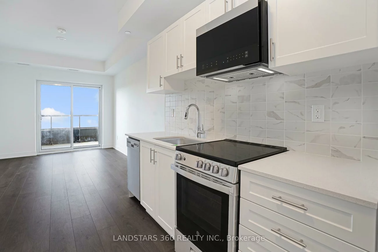 715, Davis, Huron Heights-Leslie Valley, Newmarket