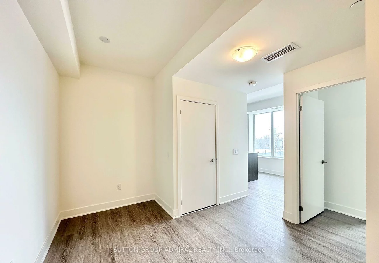 185, Deerfield, Central Newmarket, Newmarket