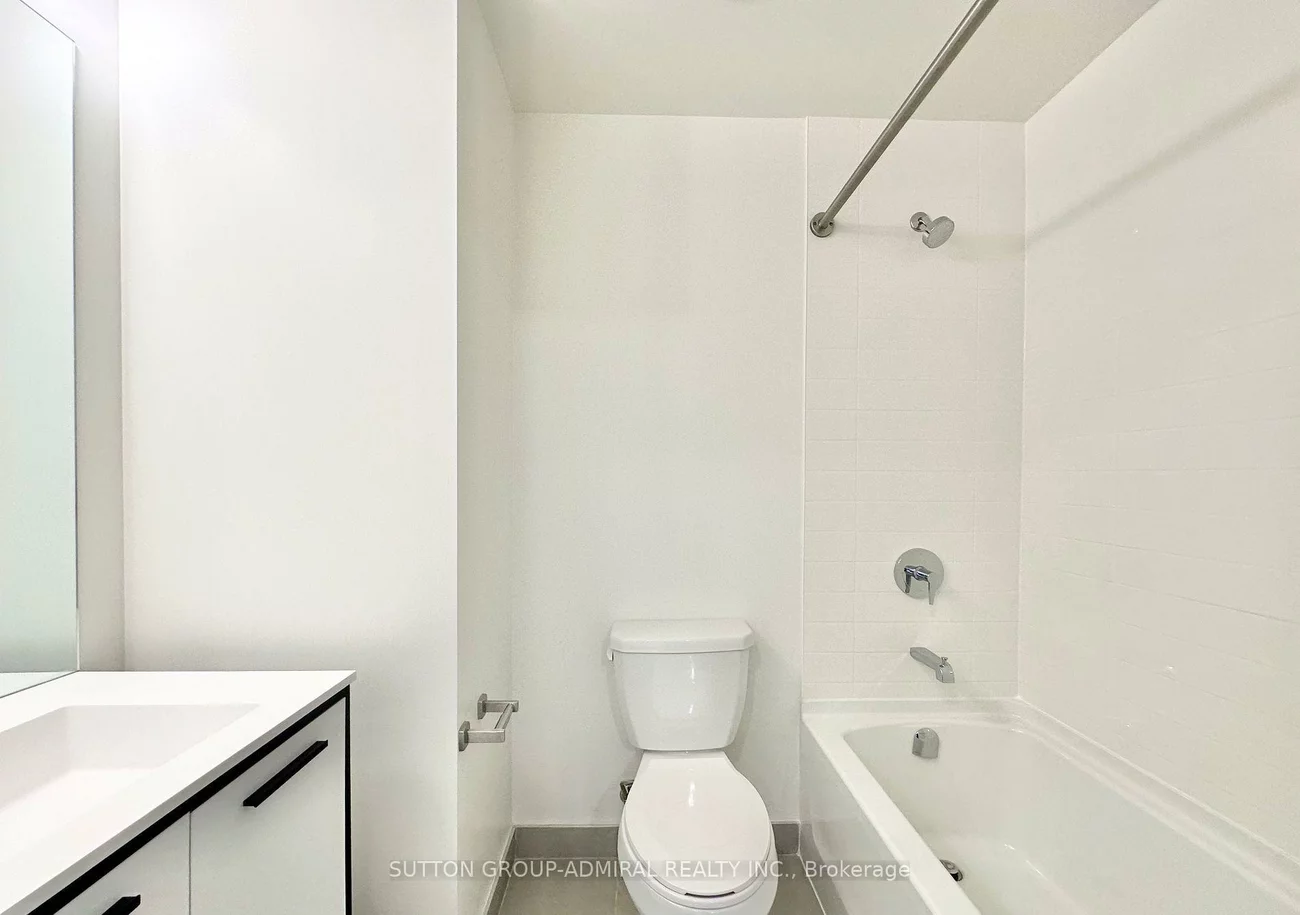 185, Deerfield, Central Newmarket, Newmarket
