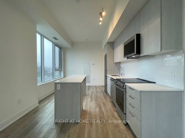 185, Deerfield, Central Newmarket, Newmarket