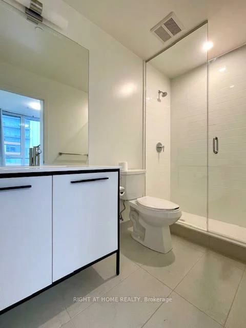 185, Deerfield, Central Newmarket, Newmarket