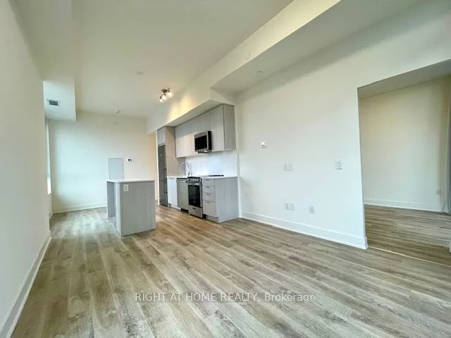 185, Deerfield, Central Newmarket, Newmarket