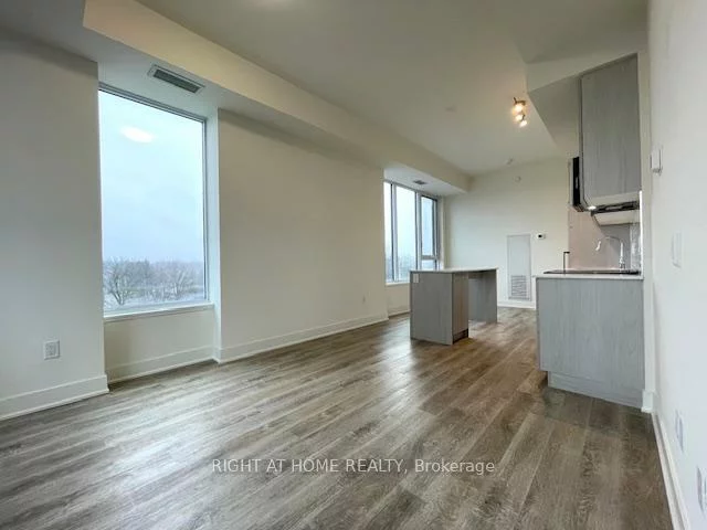 185, Deerfield, Central Newmarket, Newmarket